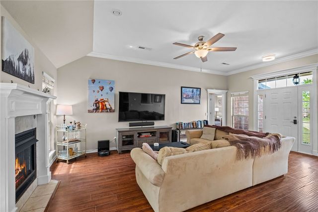 5097 W Ridgebury Place, Fayetteville, AR 72704