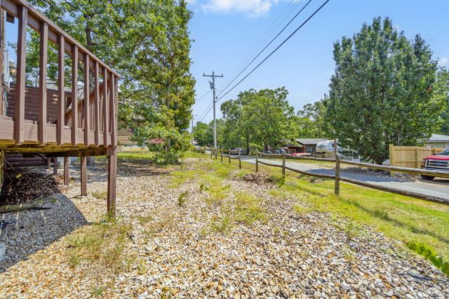 200 Big Bear Boulevard, Hollister, MO 65672