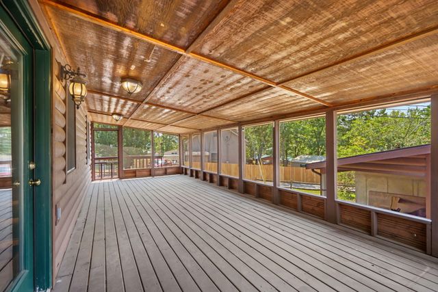 200 Big Bear Boulevard, Hollister, MO 65672