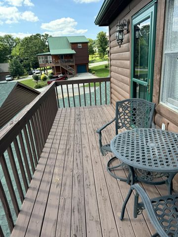 200 Big Bear Boulevard, Hollister, MO 65672