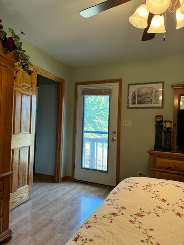 200 Big Bear Boulevard, Hollister, MO 65672