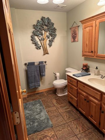 200 Big Bear Boulevard, Hollister, MO 65672