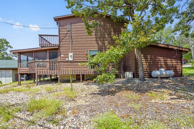 200 Big Bear Boulevard, Hollister, MO 65672