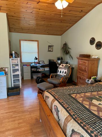 200 Big Bear Boulevard, Hollister, MO 65672