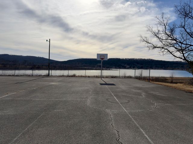 200 Big Bear Boulevard, Hollister, MO 65672