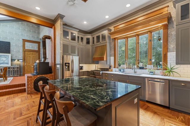 1335 Broad St., Columbia, MS 39429