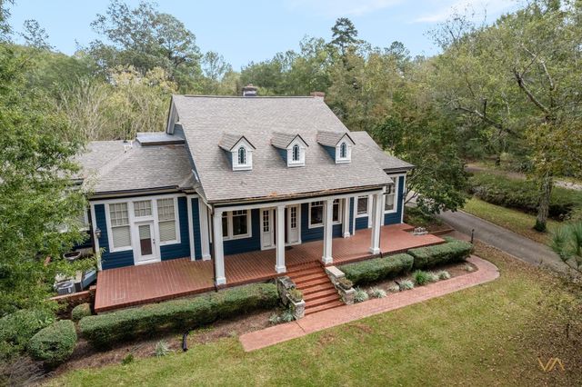 1335 Broad St., Columbia, MS 39429