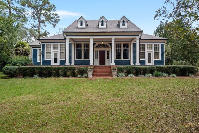 1335 Broad St., Columbia, MS 39429