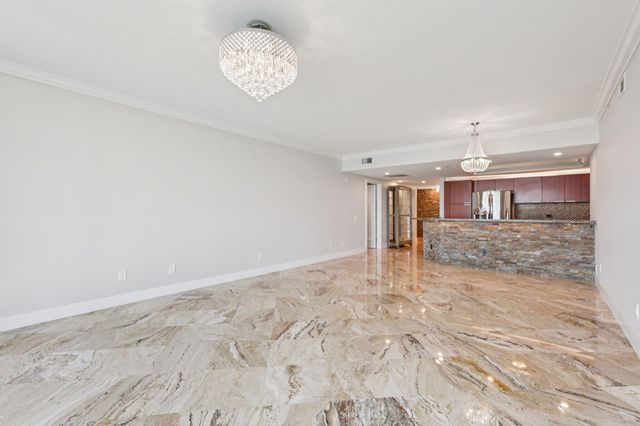 2640 Lake Shore Drive 1510, Riviera Beach, FL 33404