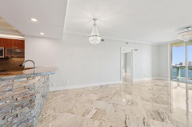 2640 Lake Shore Drive 1510, Riviera Beach, FL 33404