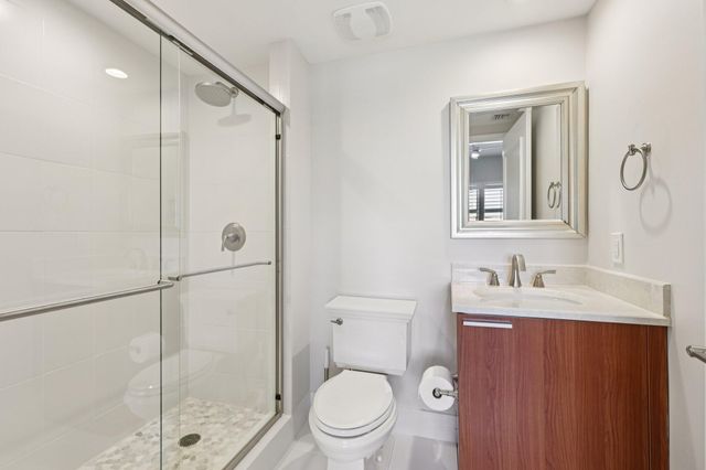 2640 Lake Shore Drive 1510, Riviera Beach, FL 33404