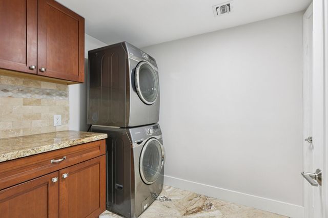 2640 Lake Shore Drive 1510, Riviera Beach, FL 33404