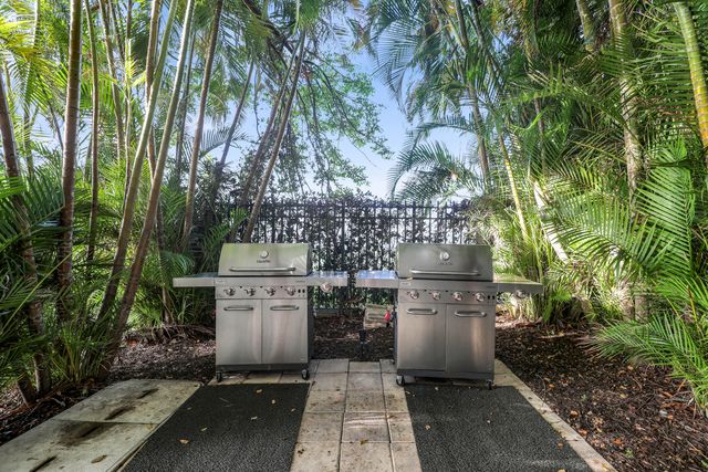 2640 Lake Shore Drive 1510, Riviera Beach, FL 33404