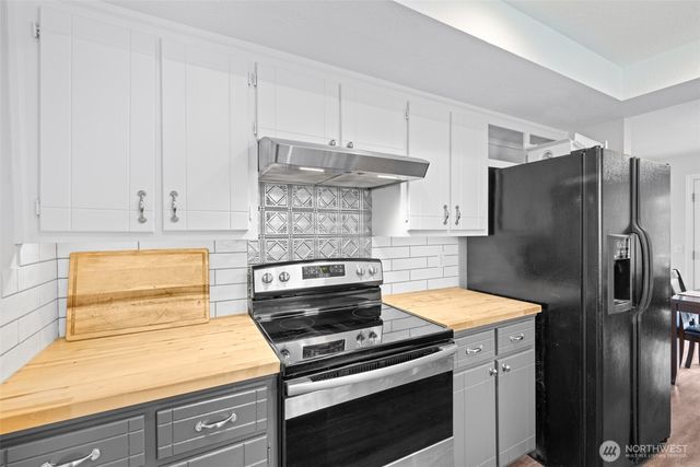 1507 S B Street, Port Angeles, WA 98363