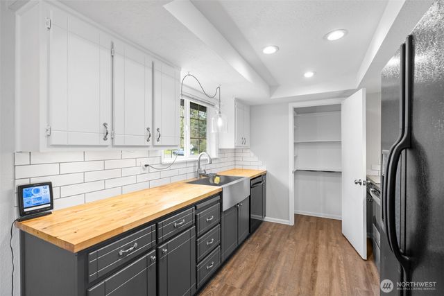 1507 S B Street, Port Angeles, WA 98363