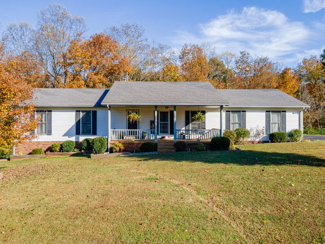 2862 Hillcrest Dr, Centerville, TN 37033