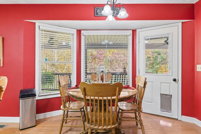 2862 Hillcrest Dr, Centerville, TN 37033