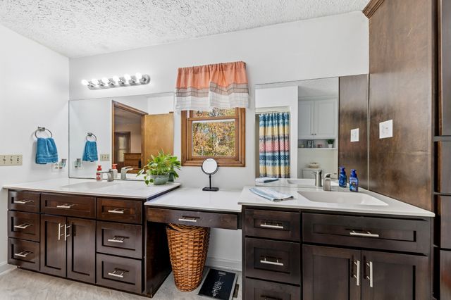 2862 Hillcrest Dr, Centerville, TN 37033