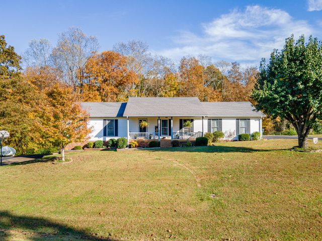 2862 Hillcrest Dr, Centerville, TN 37033