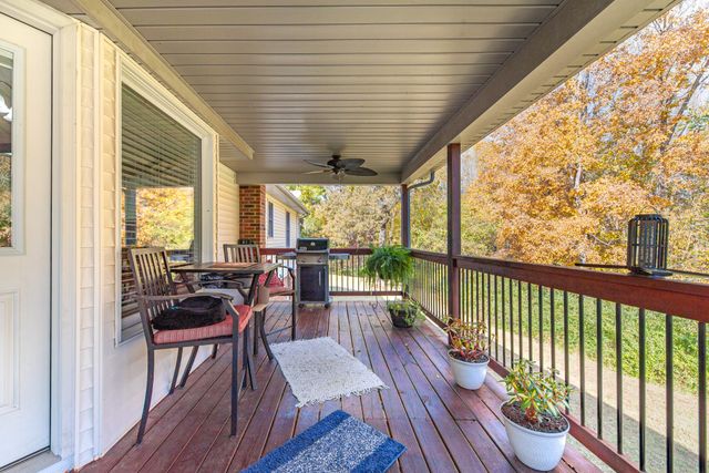 2862 Hillcrest Dr, Centerville, TN 37033