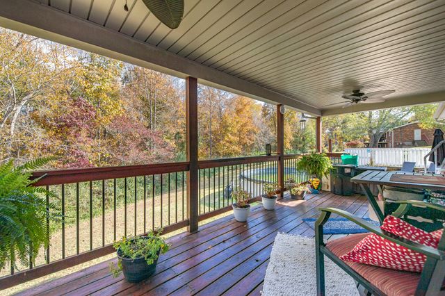 2862 Hillcrest Dr, Centerville, TN 37033