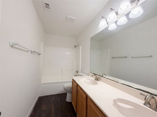 4515 Harpers Ferry Drive, Grand Prairie, TX 75052