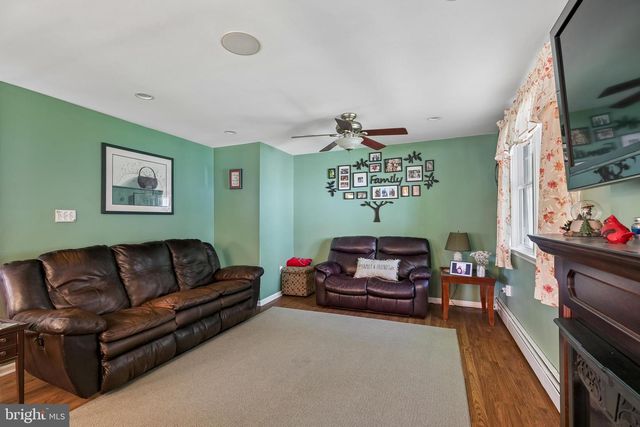 918 GRIFFITH ST, Philadelphia, PA 19111