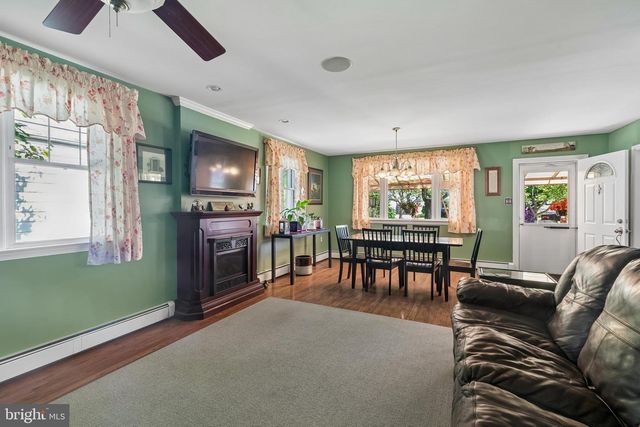 918 GRIFFITH ST, Philadelphia, PA 19111