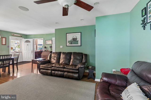 918 GRIFFITH ST, Philadelphia, PA 19111