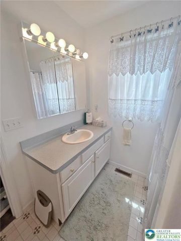 3051 Oakland Drive, Allen Twp, PA 18067