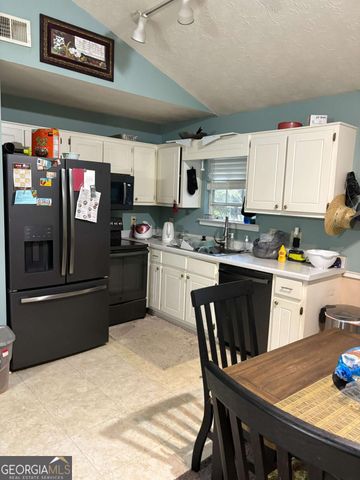 211 Brooks Lane, Winder, GA 30680