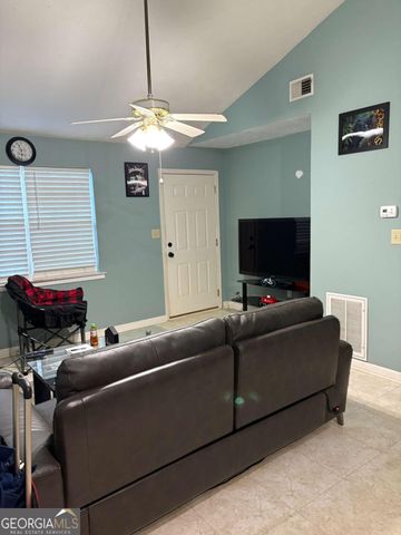 211 Brooks Lane, Winder, GA 30680