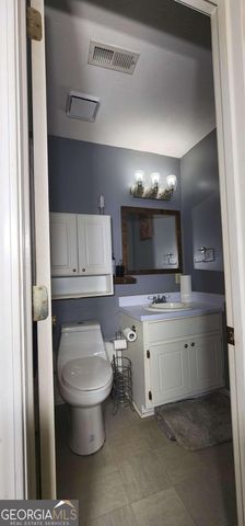 211 Brooks Lane, Winder, GA 30680