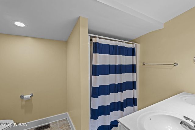 916 W 3rd Street, Washington, NC 27889
