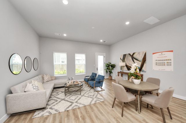 5811 Francis Oak Place, Houston, TX 77091