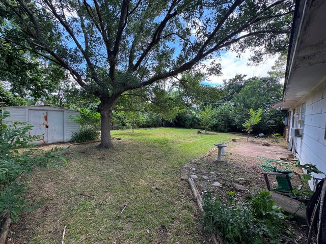 6637 Vega Drive, Fort Worth, TX 76133