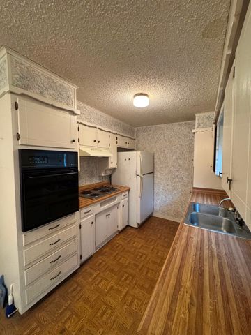 6637 Vega Drive, Fort Worth, TX 76133