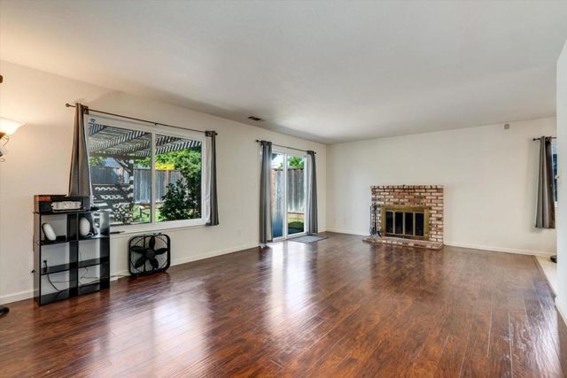523 Thomas Circle, Suisun City, CA 94585