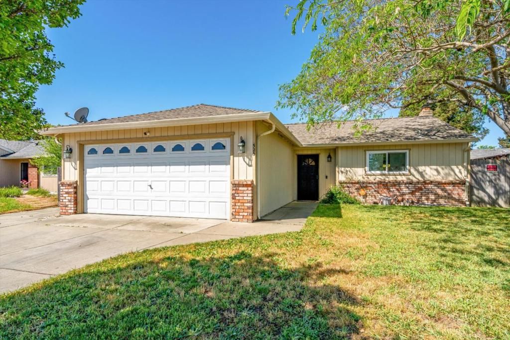 Image 2 of property listing at 523 Thomas Circle, Suisun City, CA 94585