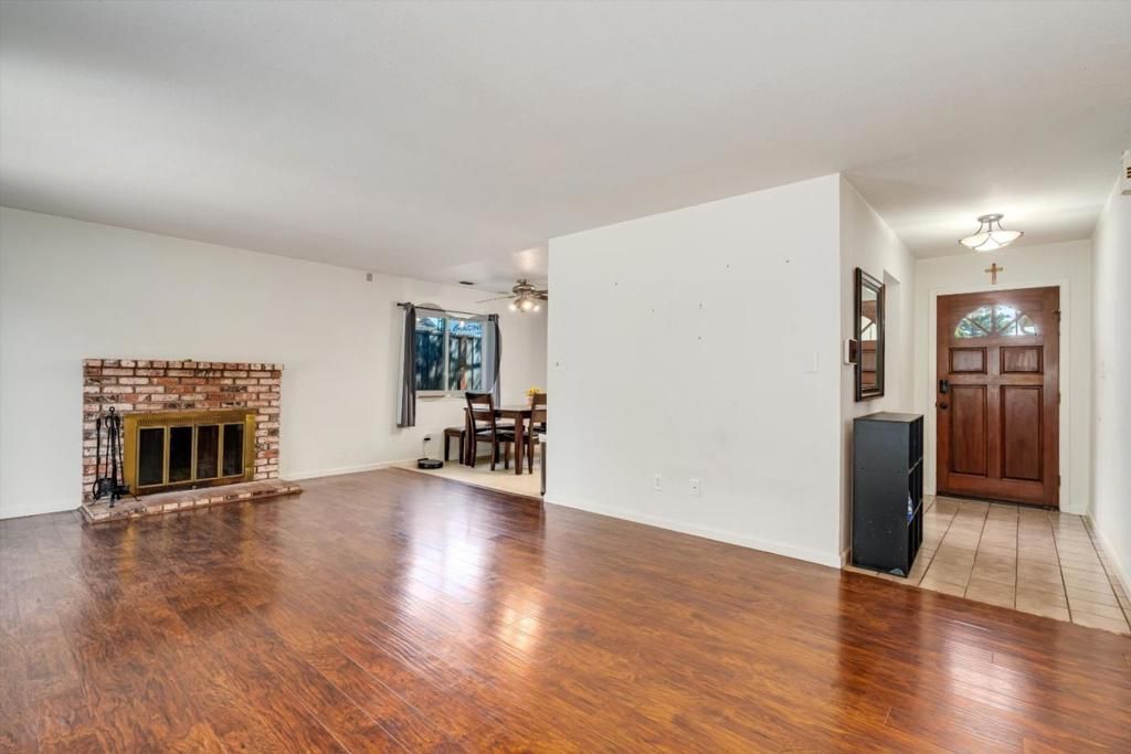 Image 4 of property listing at 523 Thomas Circle, Suisun City, CA 94585