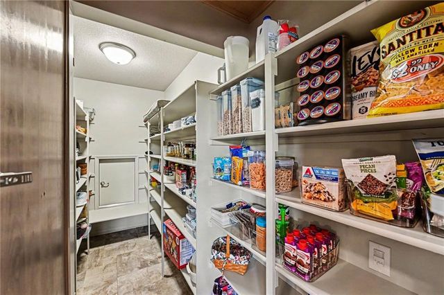 6626 NE 134th Terrace, Smithville, MO 64089