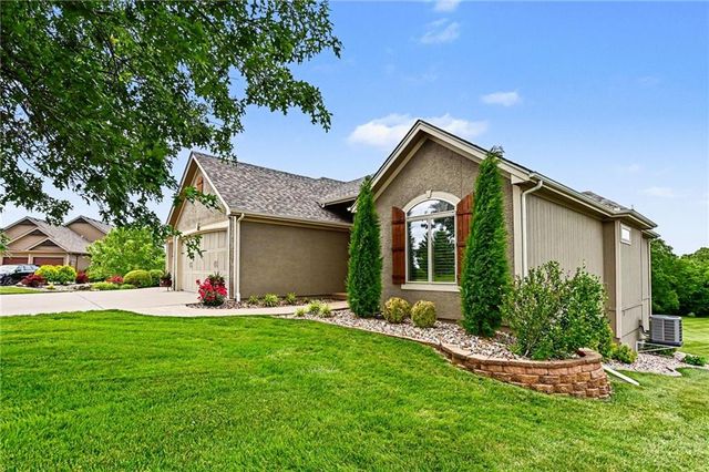 6626 NE 134th Terrace, Smithville, MO 64089