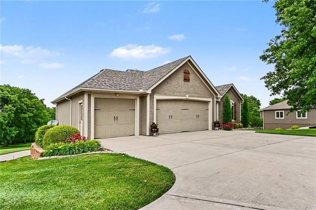 6626 NE 134th Terrace, Smithville, MO 64089