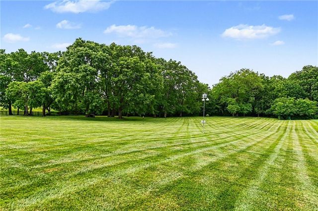 6626 NE 134th Terrace, Smithville, MO 64089