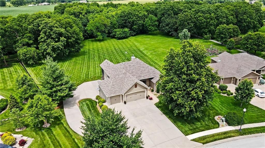 6626 NE 134th Terrace, Smithville, MO 64089