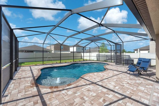 14615 RED CASTLE AVENUE, Lithia, FL 33547
