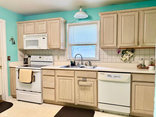 7011 Camden Street, Indianapolis, IN 46227