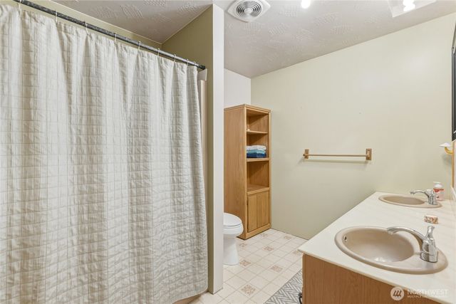 1502 S Toutle Road, Toutle, WA 98649