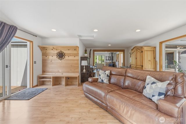 1502 S Toutle Road, Toutle, WA 98649