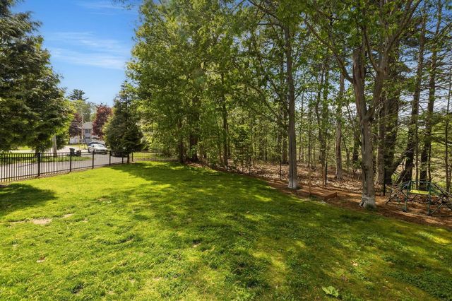 19 Violette Lane, Seabrook, NH 03874